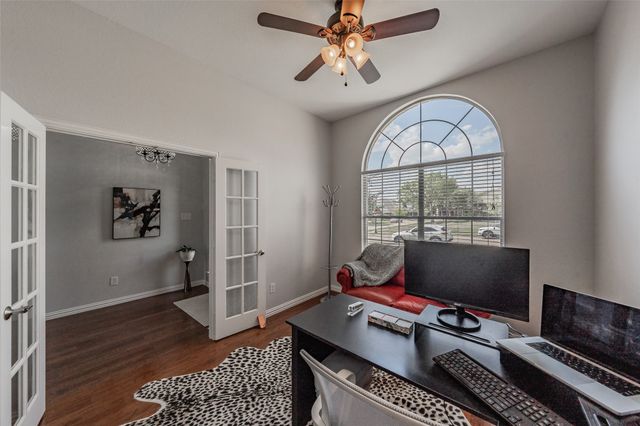 10100 Renwick Cove, Fort Worth, TX 76244