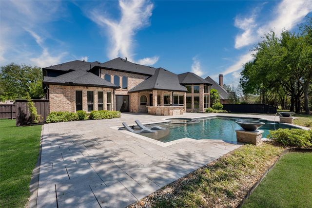 1106 Waterfall Drive, Mckinney, TX 75072