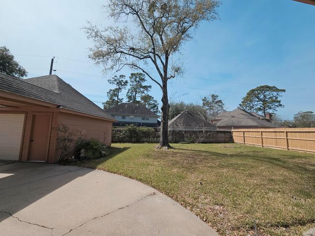 16627 Aldenham Place, Spring, TX 77379