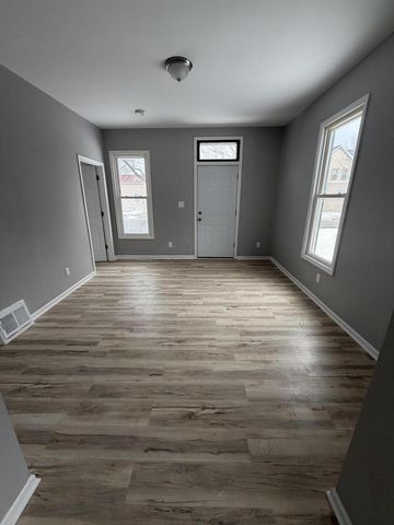 1646 Center STREET, Racine, WI 53403