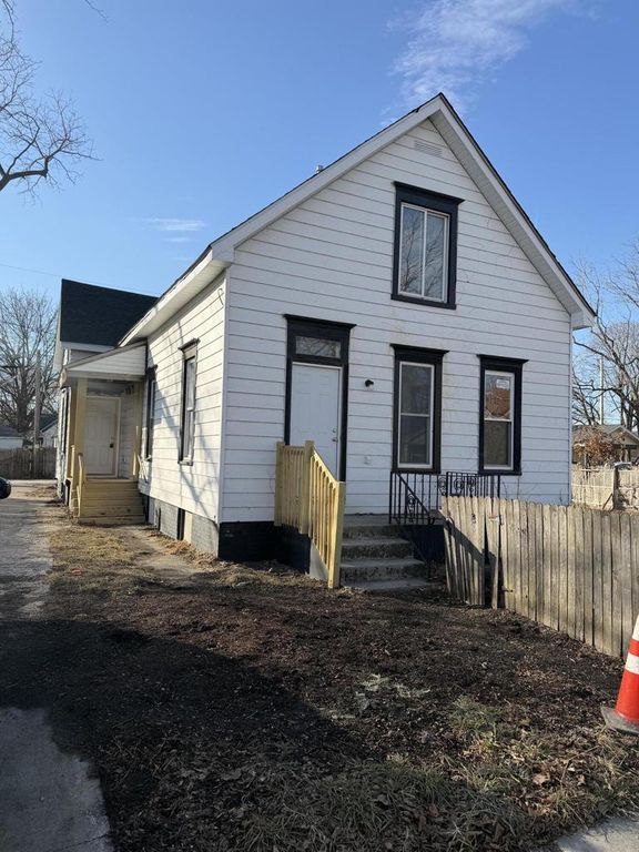 1646 Center STREET, Racine, WI 53403