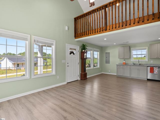 381 Deer Farm Pond Lane, Fair Play, SC 29621