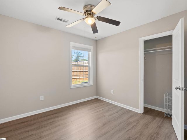 381 Deer Farm Pond Lane, Fair Play, SC 29621