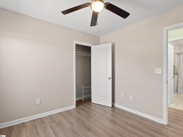 381 Deer Farm Pond Lane, Fair Play, SC 29621