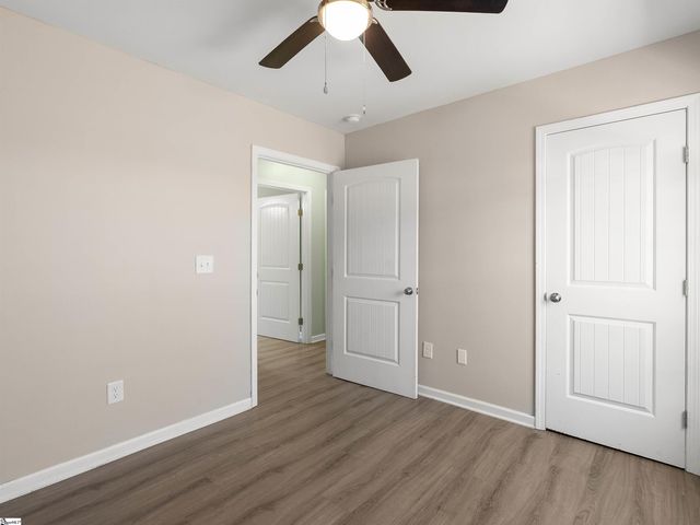 381 Deer Farm Pond Lane, Fair Play, SC 29621