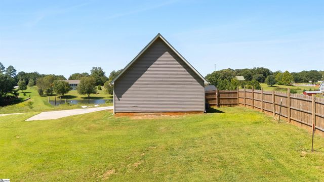 381 Deer Farm Pond Lane, Fair Play, SC 29621