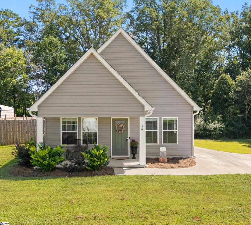 381 Deer Farm Pond Lane, Fair Play, SC 29621
