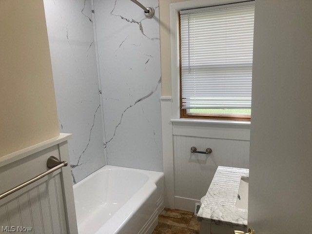 310 N Mecca Street, Cortland, OH 44410