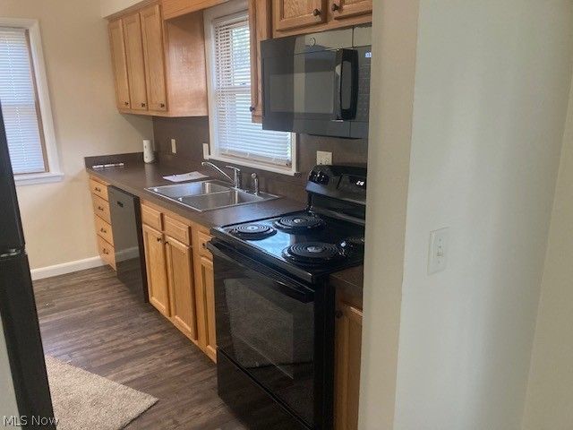 310 N Mecca Street, Cortland, OH 44410