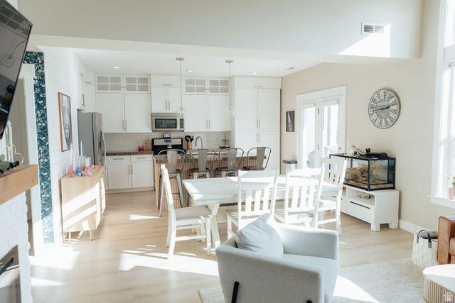 1873 TRAIL HEIGHTS DR, Riverton, UT 84065