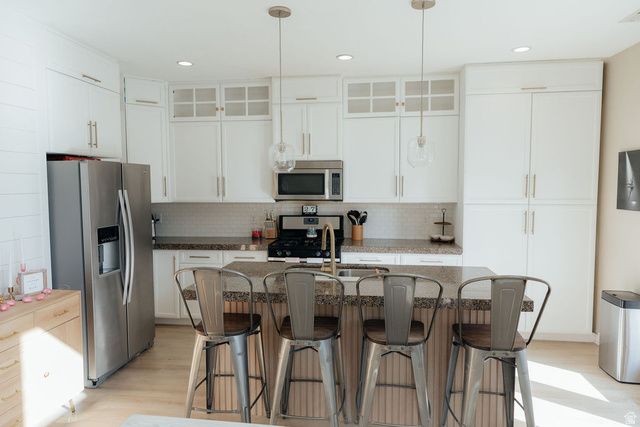 1873 TRAIL HEIGHTS DR, Riverton, UT 84065