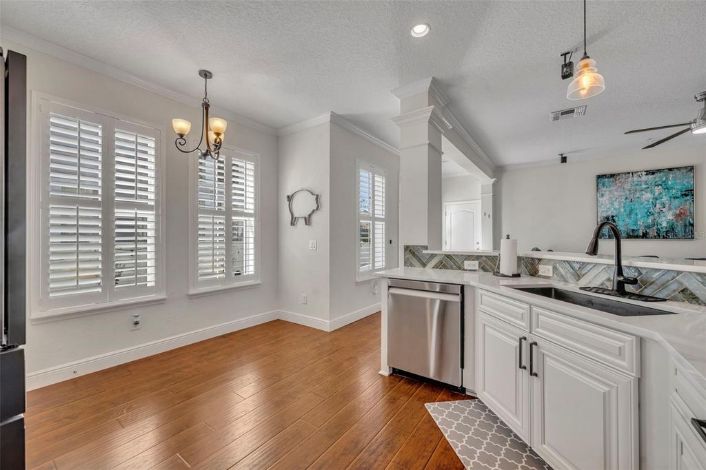 Image 19 of property listing at 5343 BRADY LANE, Orlando, FL 32814