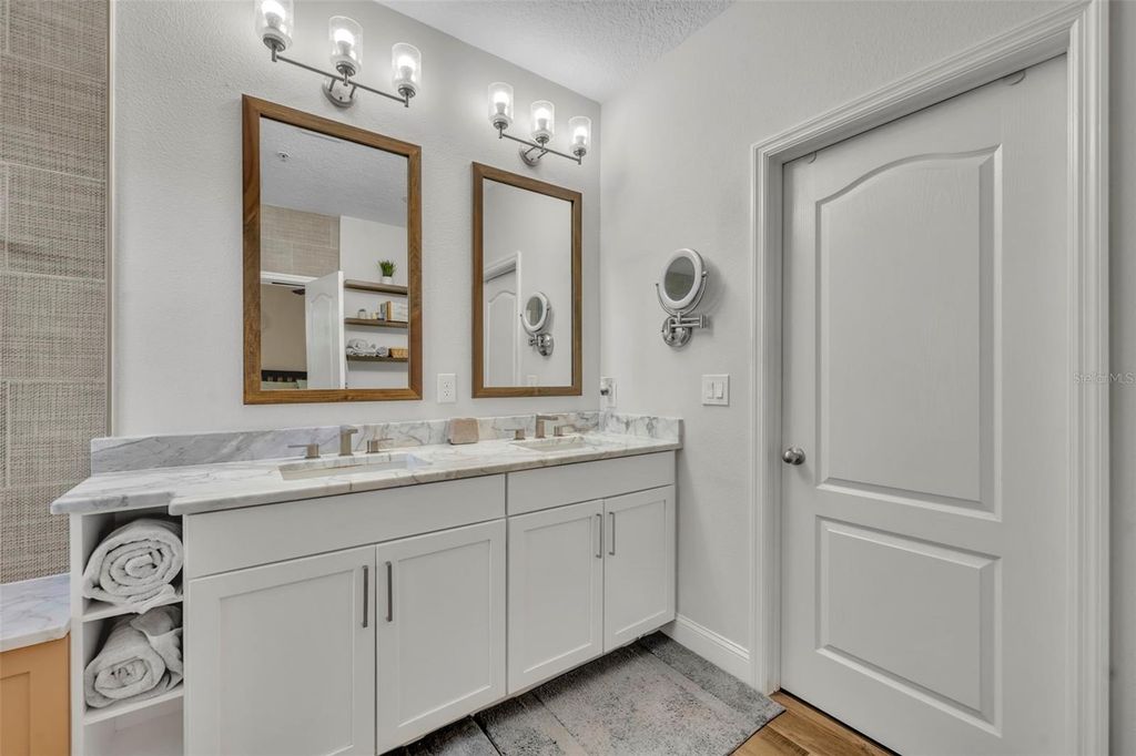 Image 25 of property listing at 5343 BRADY LANE, Orlando, FL 32814