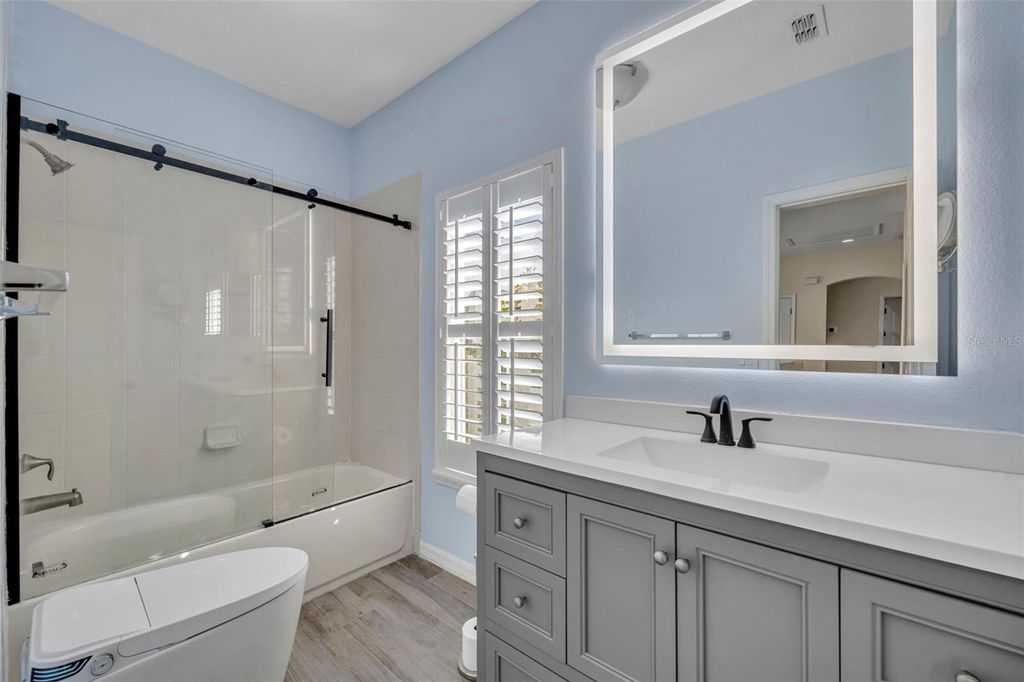 Image 30 of property listing at 5343 BRADY LANE, Orlando, FL 32814