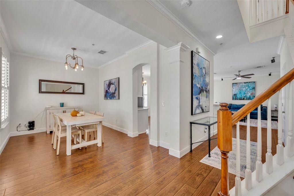 Image 4 of property listing at 5343 BRADY LANE, Orlando, FL 32814