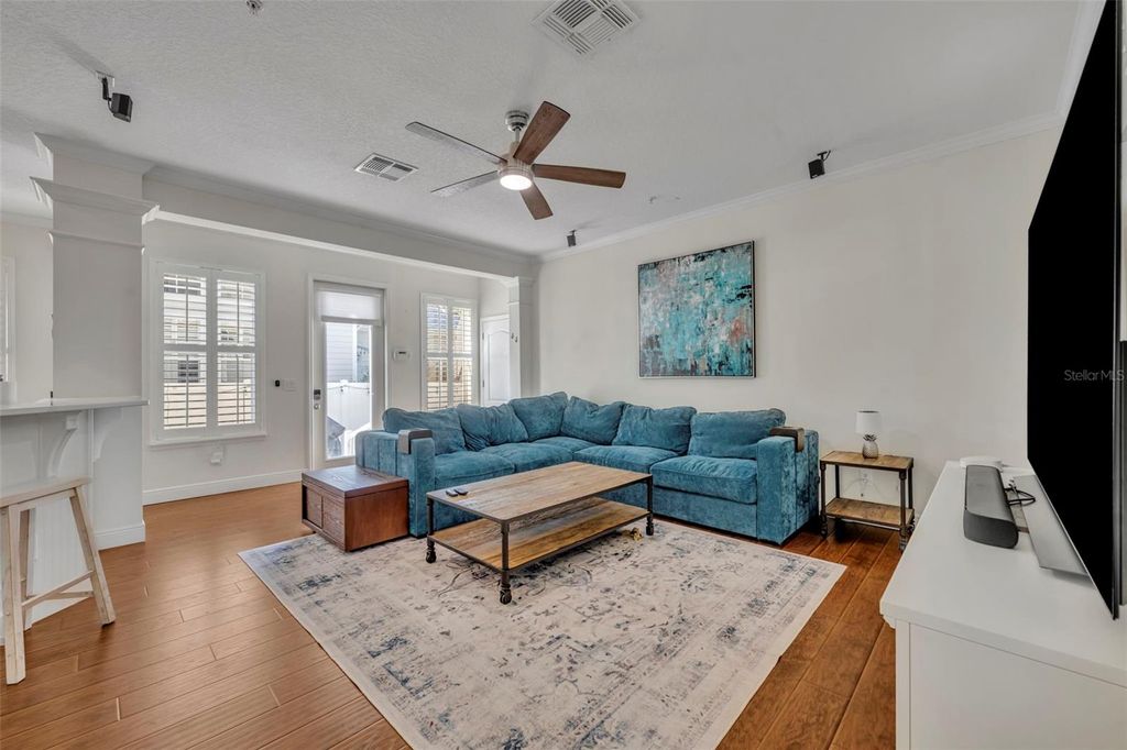 Image 8 of property listing at 5343 BRADY LANE, Orlando, FL 32814