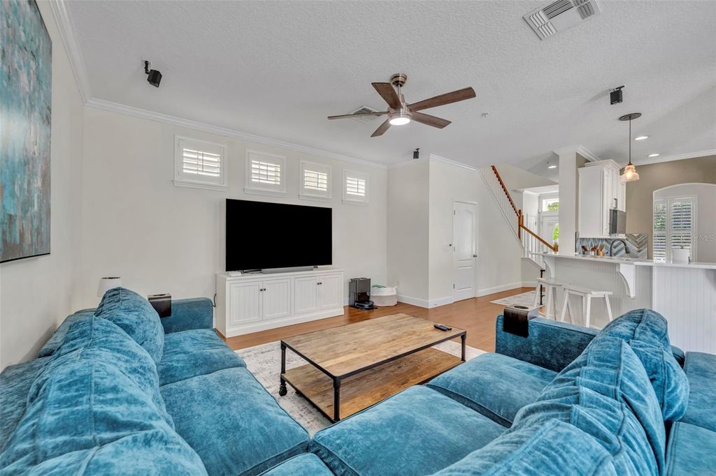 Image 10 of property listing at 5343 BRADY LANE, Orlando, FL 32814