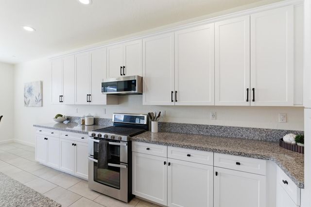 247 Rebel Avenue, Reedley, CA 93654