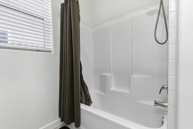 247 Rebel Avenue, Reedley, CA 93654