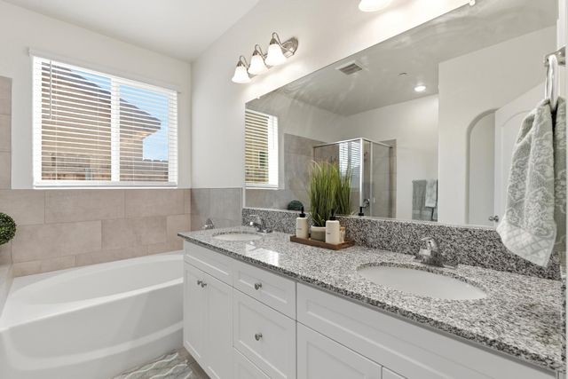 247 Rebel Avenue, Reedley, CA 93654