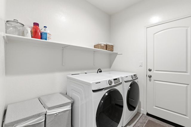 247 Rebel Avenue, Reedley, CA 93654