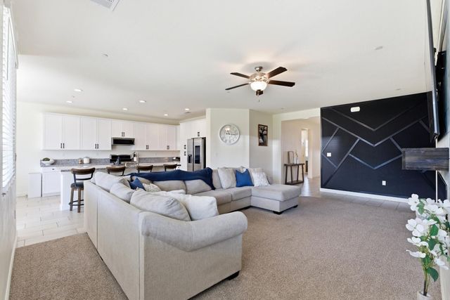 247 Rebel Avenue, Reedley, CA 93654