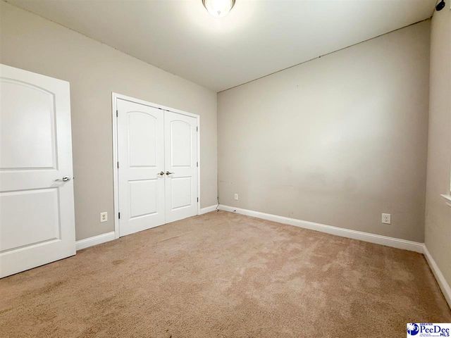 1073 Wessex Dr, Florence, SC 29501