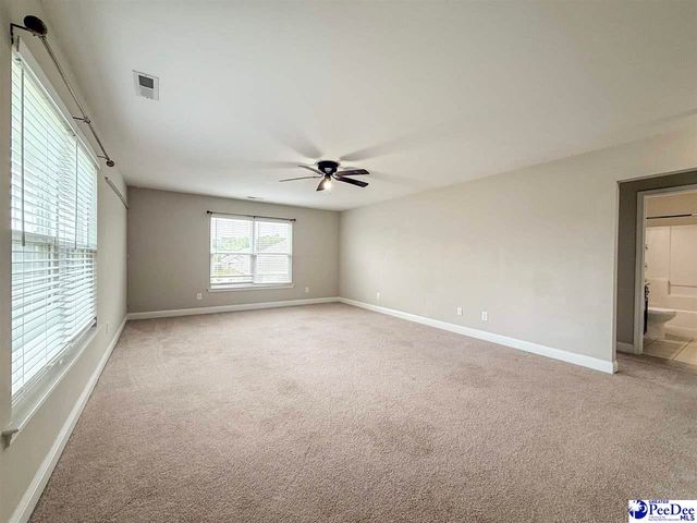 1073 Wessex Dr, Florence, SC 29501