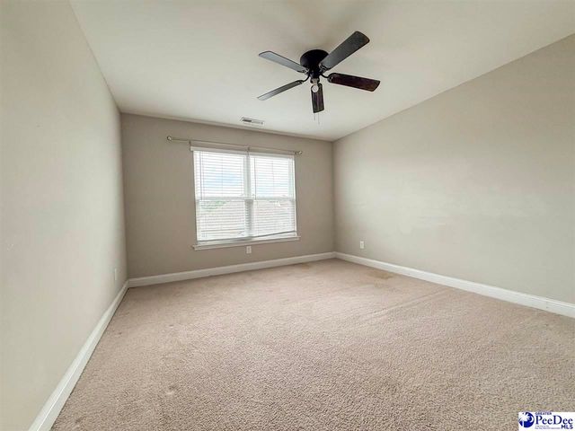 1073 Wessex Dr, Florence, SC 29501