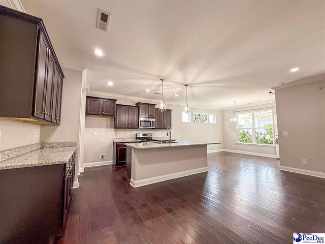 1073 Wessex Dr, Florence, SC 29501