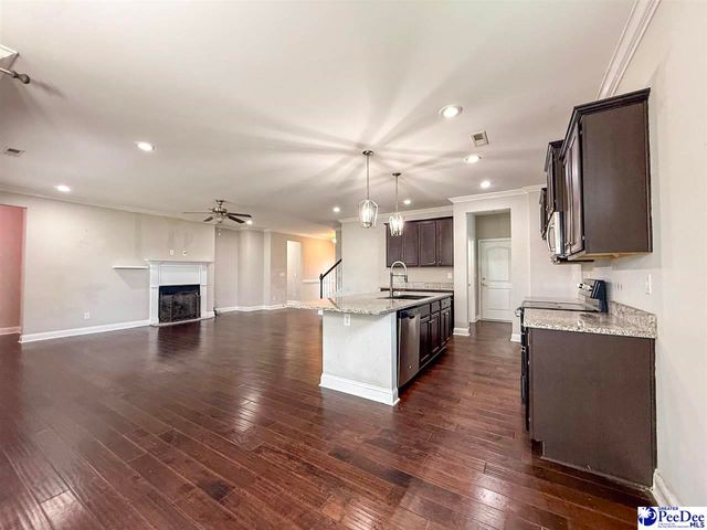 1073 Wessex Dr, Florence, SC 29501