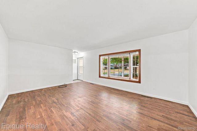 2083 Holly Tree Drive, Davison Township, MI 48423
