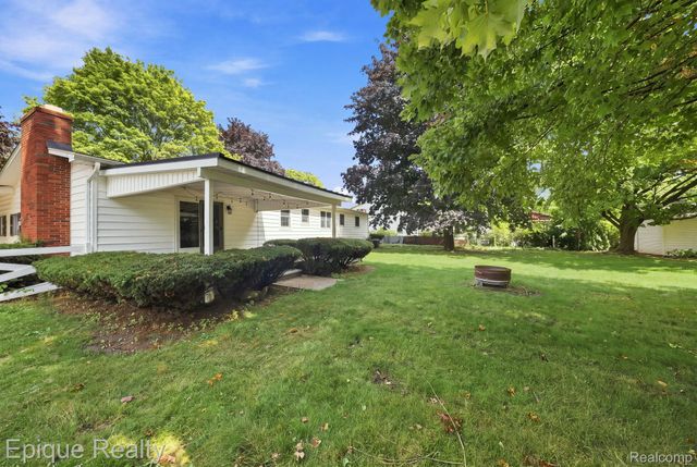 2083 Holly Tree Drive, Davison Township, MI 48423
