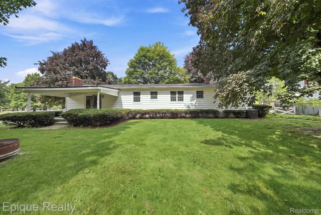 2083 Holly Tree Drive, Davison Township, MI 48423