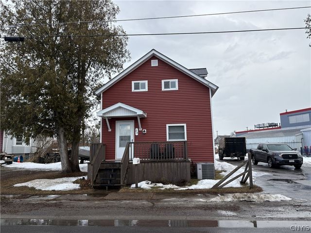 24 Mckean Street, Gouverneur, NY 13642