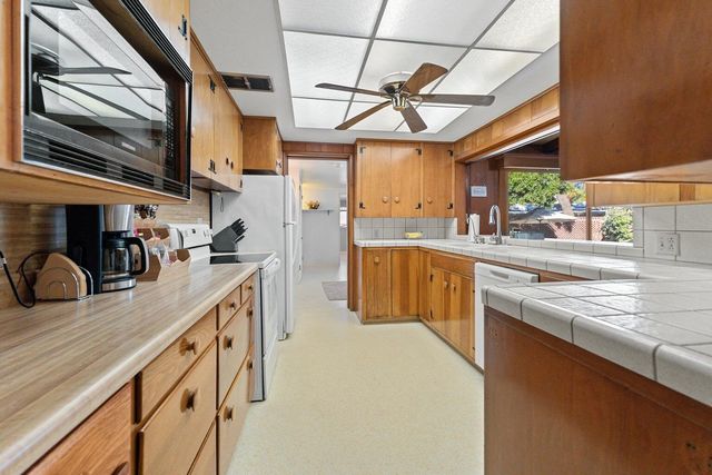 531 E Walnut Street, Exeter, CA 93221