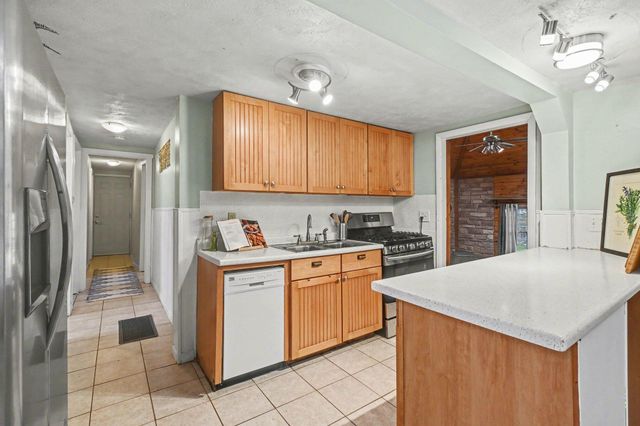 57 CARTER LAKE CLUB, Carter Lake, IA 51510