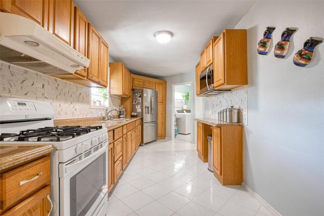 13117 Player Street, Houston, TX 77045