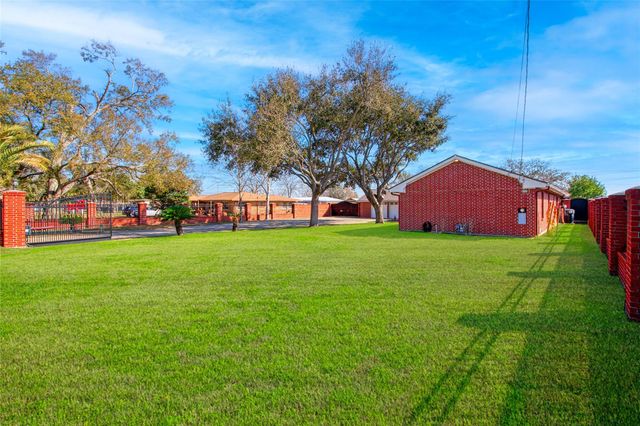 13117 Player Street, Houston, TX 77045