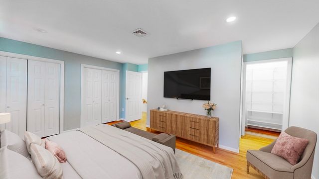2 Glenbrook Ln 13, Arlington, MA 02474