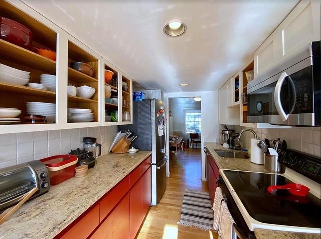 2 Glenbrook Ln 13, Arlington, MA 02474