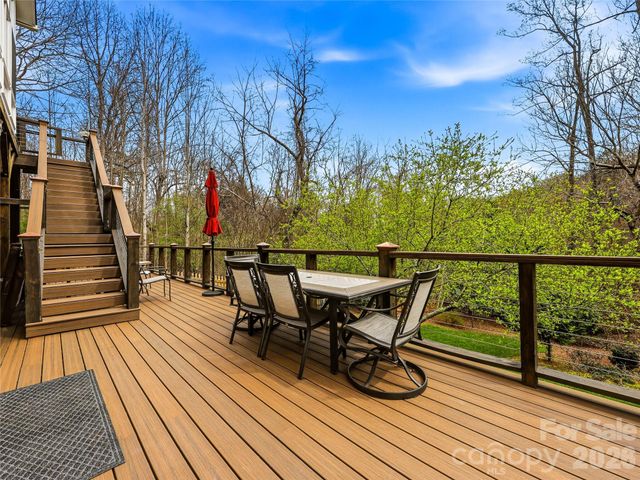 324 Fennel Dun Circle, Biltmore Lake, NC 28715