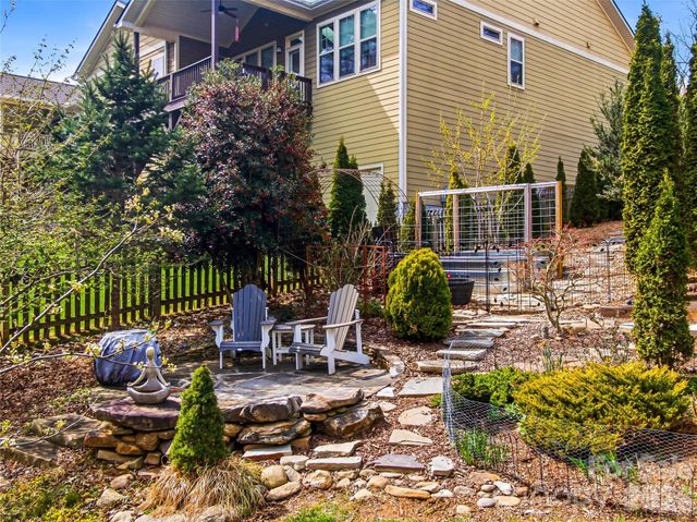 324 Fennel Dun Circle, Biltmore Lake, NC 28715