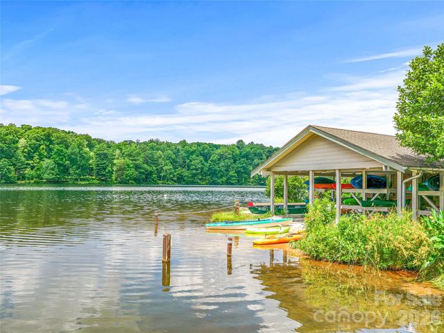 324 Fennel Dun Circle, Biltmore Lake, NC 28715