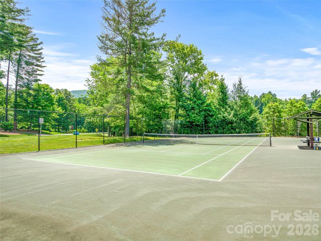 324 Fennel Dun Circle, Biltmore Lake, NC 28715