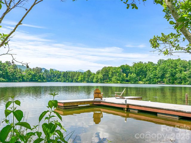 324 Fennel Dun Circle, Biltmore Lake, NC 28715