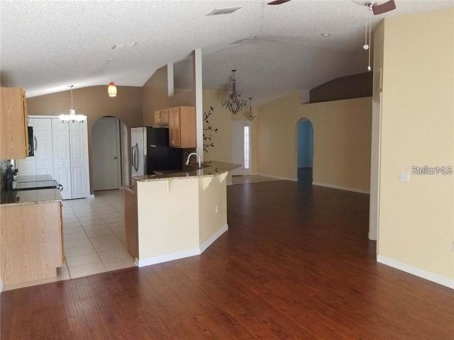 5220 SILVER THISTLE LANE, St Cloud, FL 34772