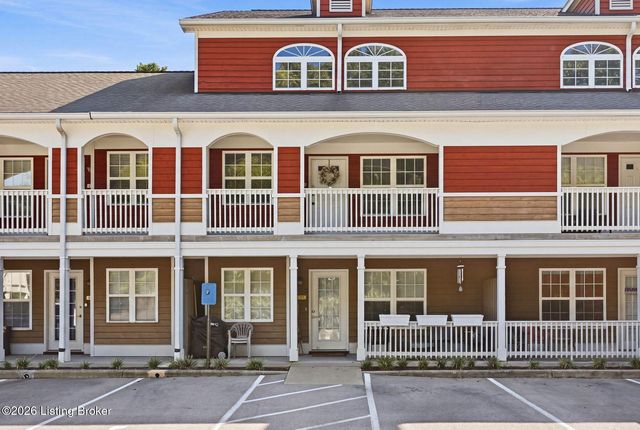 225 Crescent Hill Pl Apt 211, Louisville, KY 40206