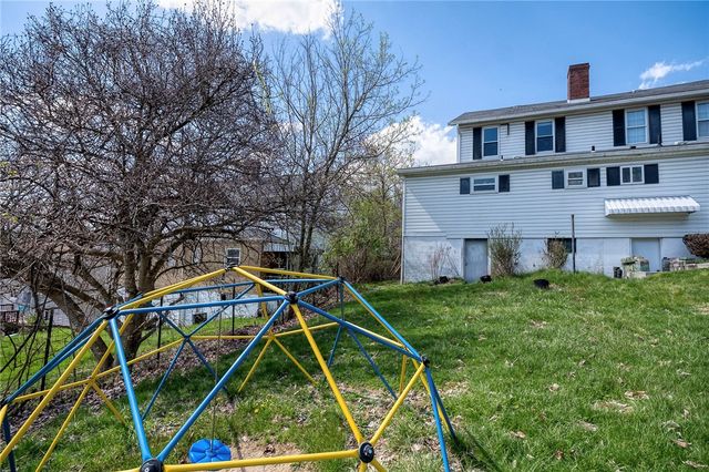3819 Grant St A, South Park, PA 15129