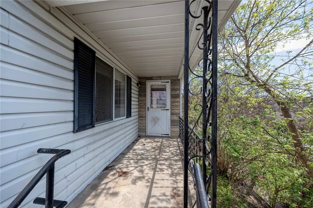 3819 Grant St A, South Park, PA 15129